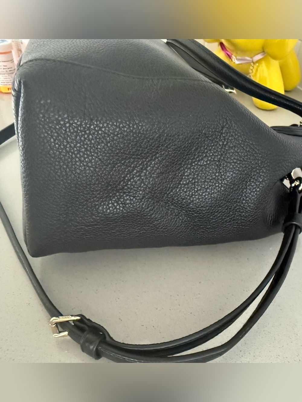 Coach pebbled leather shoulder bag with removable strap for a Crossbody fit - Picture 6 of 13
